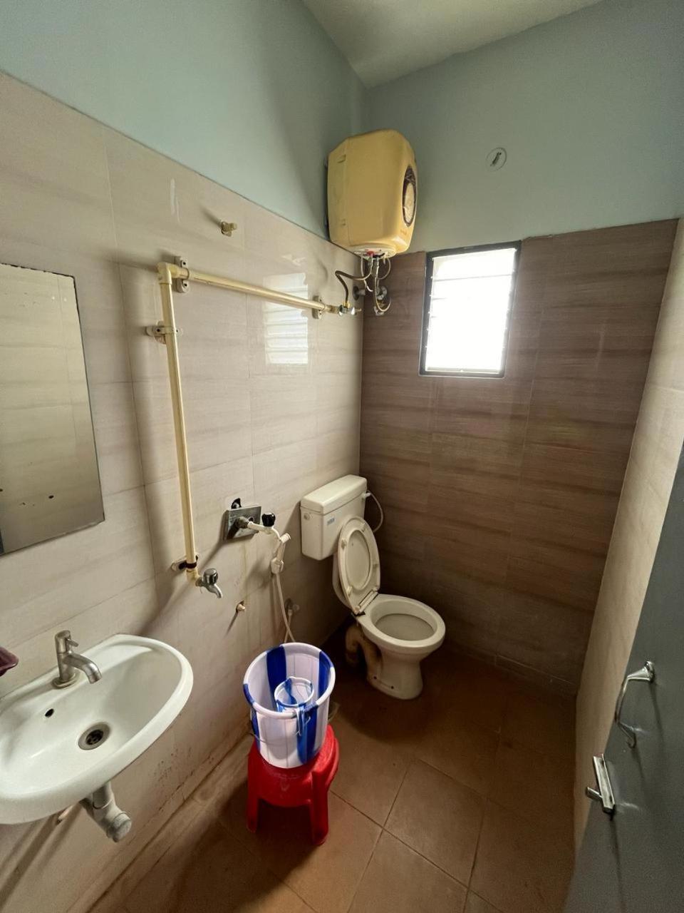 The Alp Hotel Мадурай Екстериор снимка